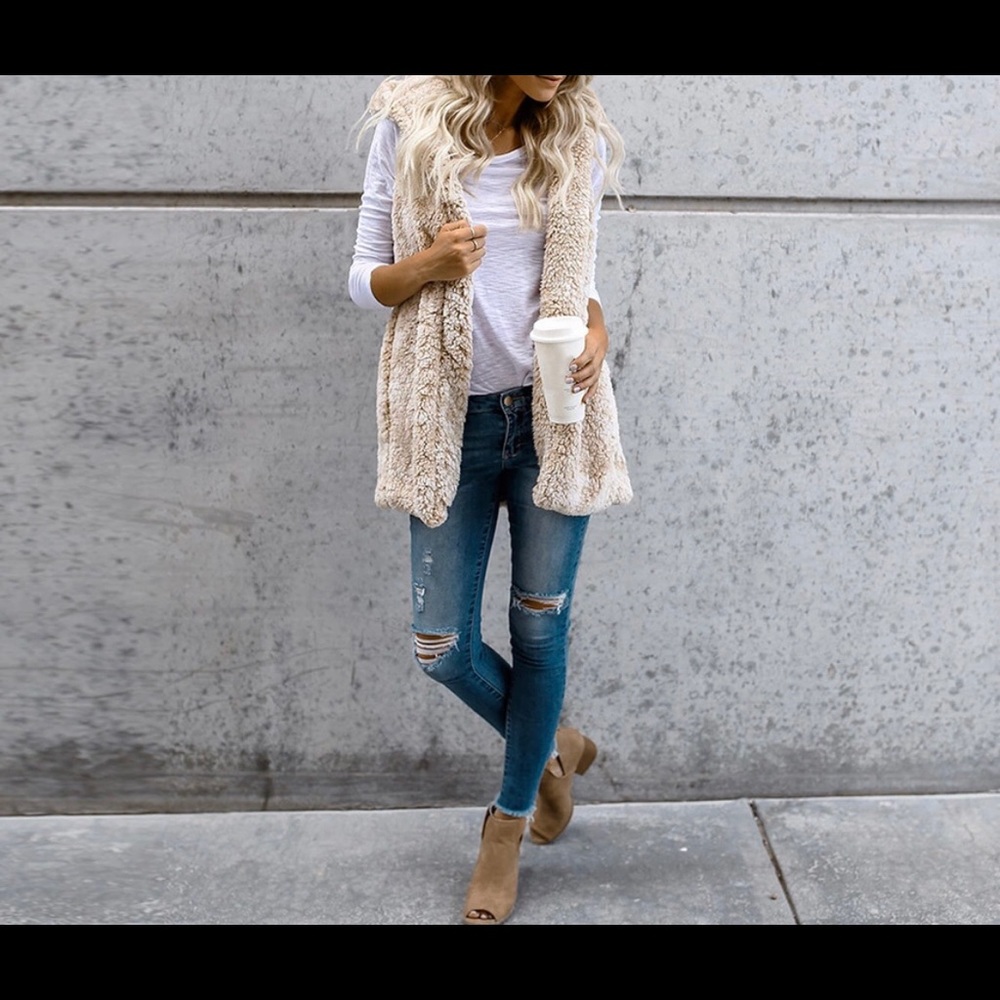 Super Cute Sherpa Hoodie Vest 🍂